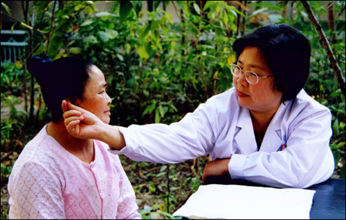 12GJC2235410-1GY.jpg